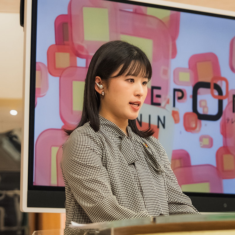 インタビューの様子